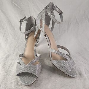 Shoes Kelly & Katie Valdena Silver Sparkle Dress Heels Size 9.5 Formal Party